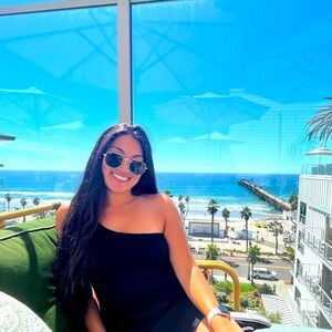 Meet your Posher, Sharine